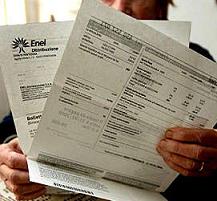 Luce e gas, da lunedì i rincari in bolletta – gallery