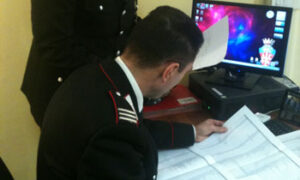 Truffe degli assegni cabriolet: due astigiani indagati dai carabinieri di Alba – gallery