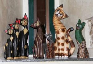 “Gattarte 500 + 1 felini”, la mostra in corso a Salò, obiettivo la raccolta di fondi per prevenire il randagismo gattile – gallery