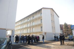 Consegnati dall’Atc al Comune gli alloggi di edilizia popolare di viale Pilone: tutte le foto – gallery