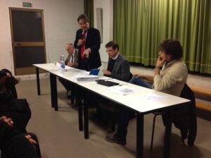 Affollata riunione per il riscatto delle case di via Torchio – gallery