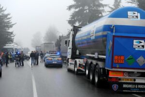 Processo per la morte del camionista travolto ad Asti Ovest: l’imputata patteggia e viene condannata a 10 mesi – gallery