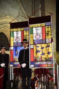 Stima del Palio e giuramento in piazza San Secondo: la fotogallery – gallery