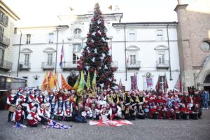 Ad Asti arriva Babbo Natale: la fotogallery – gallery