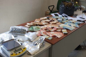 La Gdf sequestra ad Asti stupefacenti e 140mila euro in contanti: un arresto – gallery