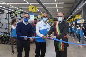 Asti, apre Decathlon e assume 16 persone – gallery