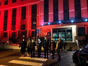 Asti, il comando provinciale dei carabinieri si tinge di arancione per le donne – gallery
