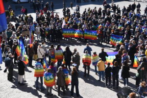 Asti scende in piazza per dire no alla guerra – gallery