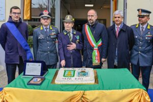 Asti, la guardia di finanza festeggia i 100 anni dell’appuntato in congedo Vito Leone – gallery
