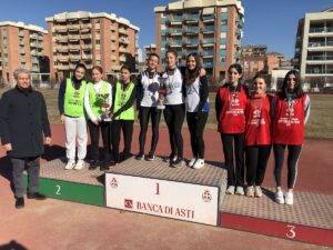 Il “Vercelli” corre veloce e domina tutte le categorie a squadre della Campestre – gallery