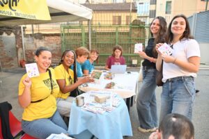 Domenica ad Asti il Festival dei Popoli ha organizzato la camminata etnogastronomica