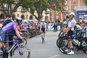 La gara ciclista GranPiemonte è partita oggi da Asti