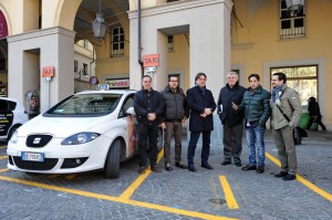 Asti, tornano i taxi in piazza Alfieri