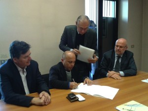 Luigi Barbero (Presidente dell'ATL di Alba), Gianni Crisafulli (Presidente ATL di Alessandria) e Mario Sacco - Vice Presidente di AstiTurismo - ATL presso lo studio notarile ad Alba