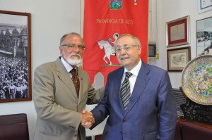  il neo Commissario Alfredo Nappi insieme al prefetto Alberto Ardia.