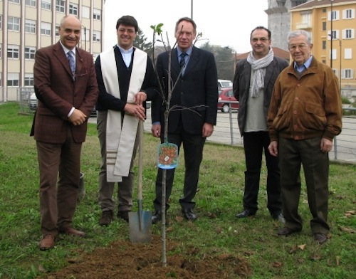 Asti ha una piazza dedicata al beato Michele Rua