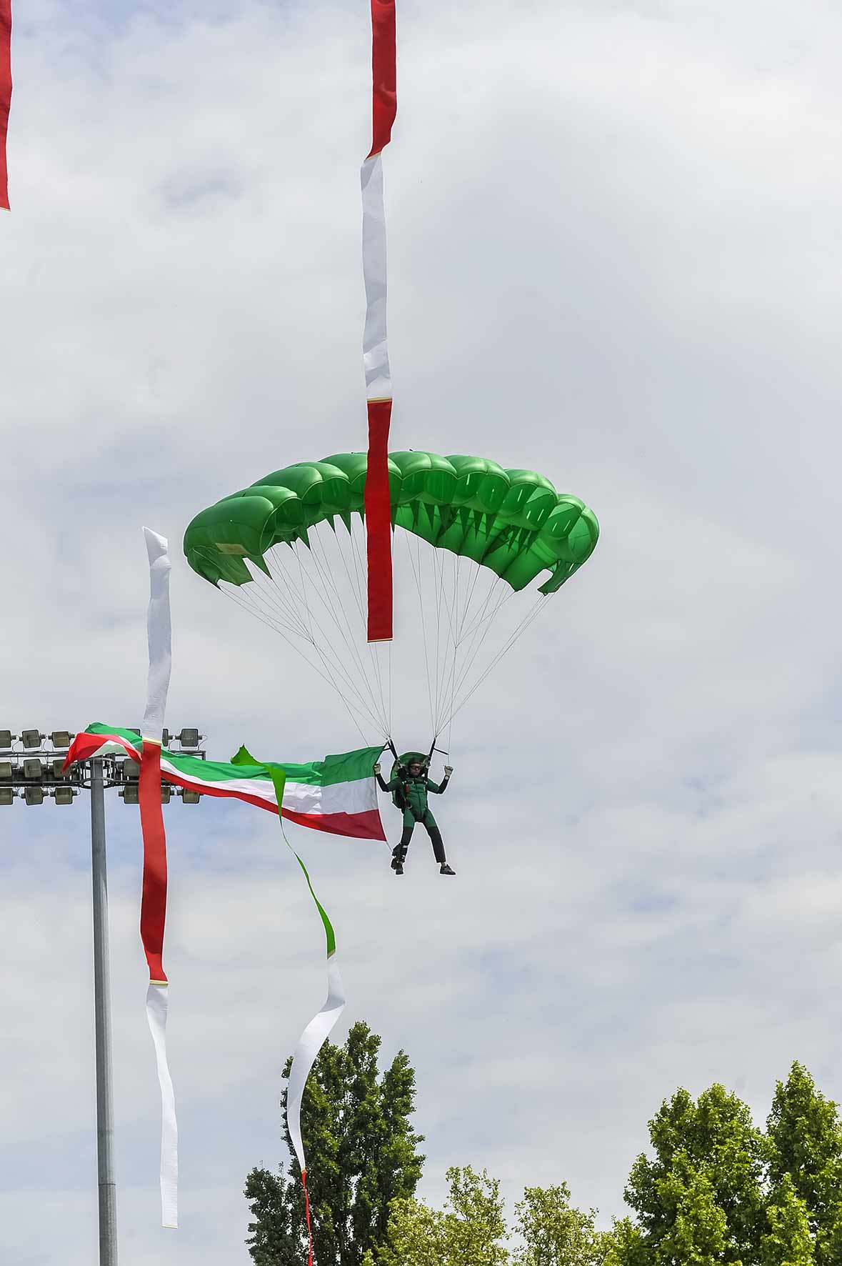 Le penne nere solcano i cieli di Asti