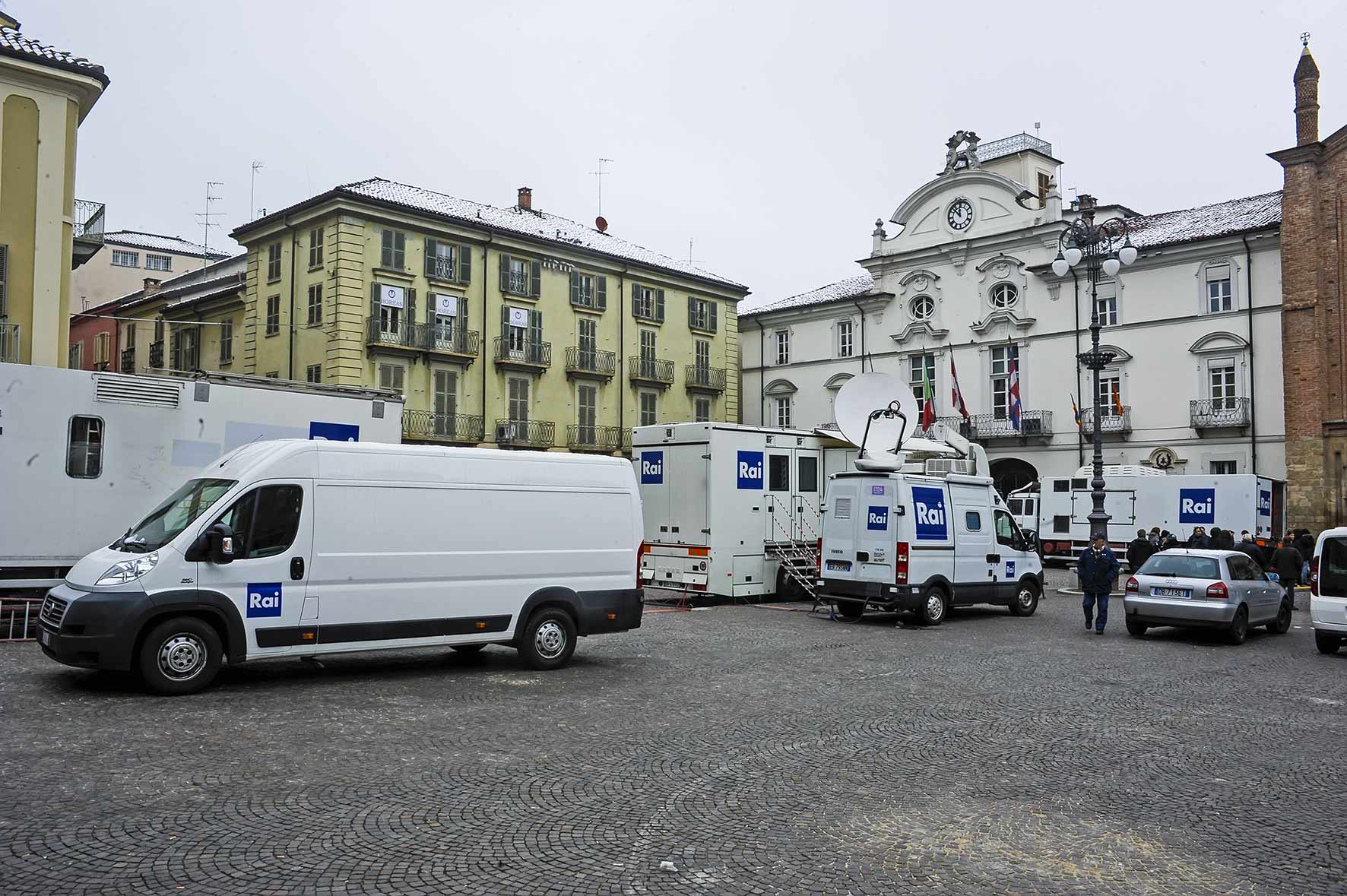 Le foto della messa in diretta su Rai1 dalla Collegiata di San Secondo