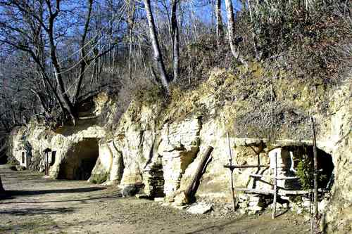 Ottava edizione del presepe vivente alle casegrotta di Mombarone