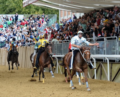 Palio: la fotogallery della seconda batteria