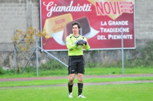 Calcio, ostica trasferta a Tortona domani per i galletti