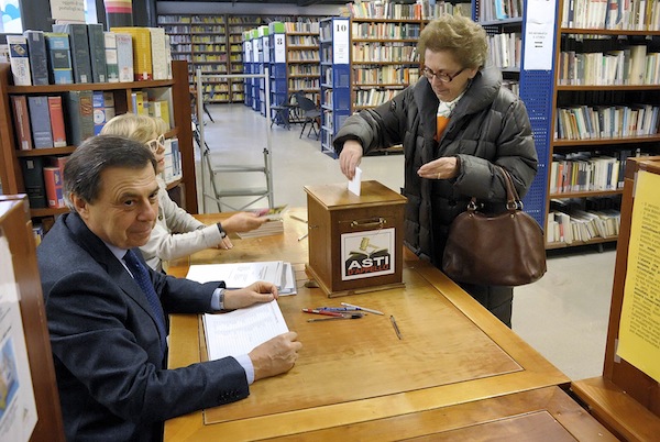 Basaglia e la malattia mentale: gli studenti del Monti riempiono la Sala Pastrone