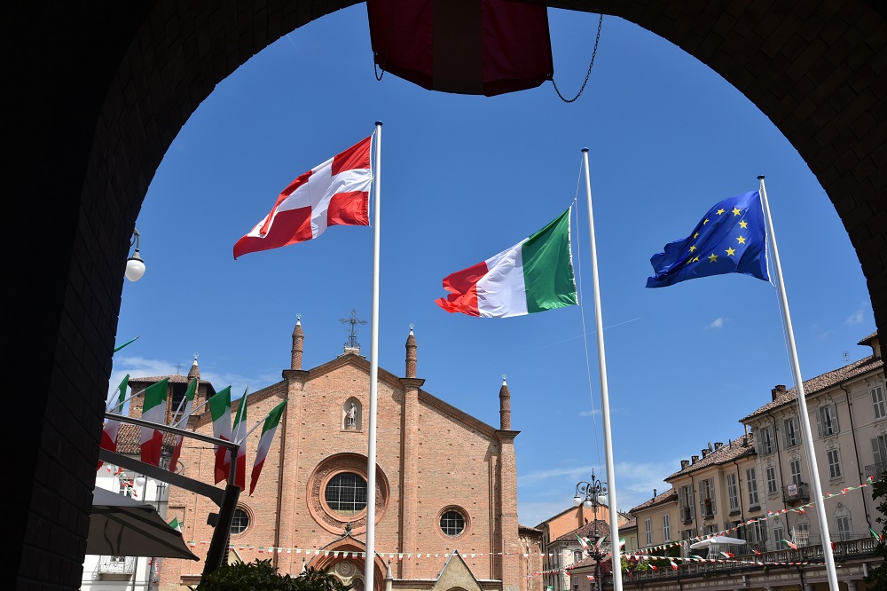 Adunata degli Alpini. Il sabato astigiano delle penne nere