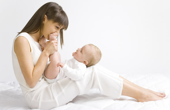 Dubbi e problemi delle neo mamme sull’allattamento al seno: la pediatra in Consultorio