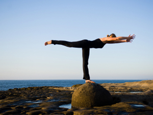 “Conversazione attorno allo yoga in occidente” sabato alla Bottega delle Idee