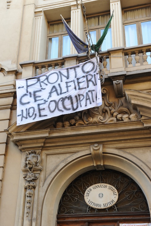 Immagini e volti dal liceo classico occupato