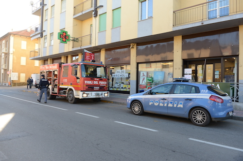 Cantina a fuoco sotto la farmacia San Lazzaro