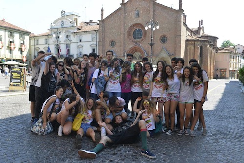 Scuola finita fra scherzi e gavettoni