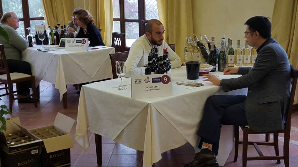 Buyer di America e Asia incontrano i produttori vinicoli alla tenuta La Romana di Nizza Monferrato