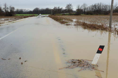 Strade interrotte, incidenti e frane. Numerosi danni del maltempo nell’Astigiano