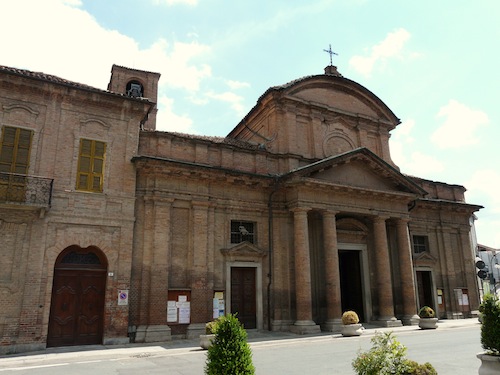 Ladro sorpreso a rubare in chiesa