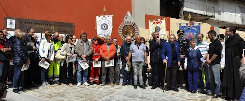 Castello d’Annone inaugura la piazzetta della solidarietà