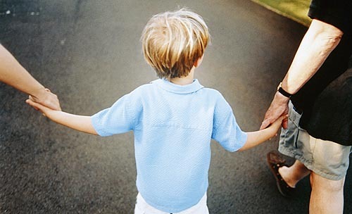 Lavorare con i bimbi e le marginalità sociali: storie di confine e di confino