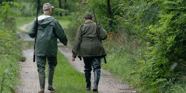 Premi per chi abbatte più  cinghiali dannosi. “La caccia sia risorsa di territorio e ambiente”