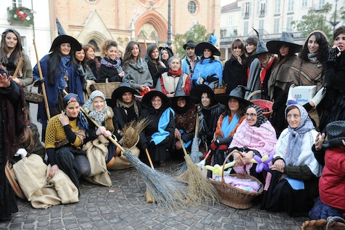 Le Befane in piazza San Secondo