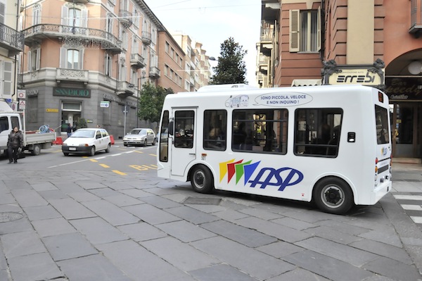 Notte Rosa: fermata provvisoria in via Hope per la navetta dell’Asp