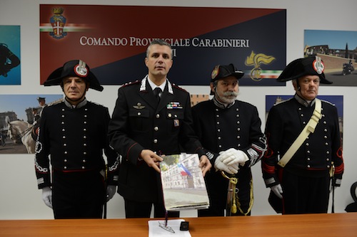 La famiglia cuore del calendario dell’Arma 2015