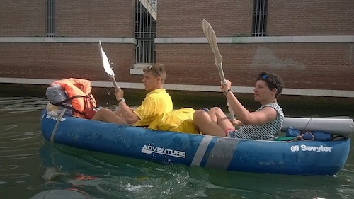 L’impresa di due astigiani a Venezia in canoa per inseguire un sogno