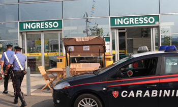 Rubano al supermercato ma vengono denunciati