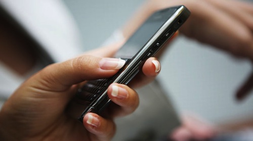 Più internet e meno sms: ecco come i piemontesi utilizzano lo smartphone