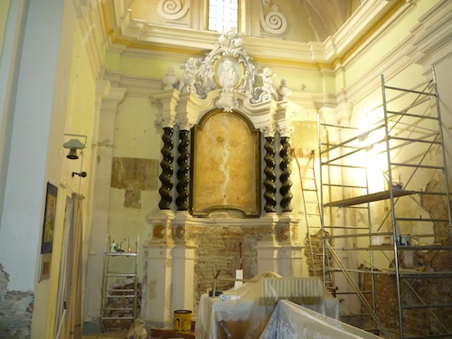 Entrato nel vivo il restauro della chiesa di San Carlo di Costigliole d’Asti