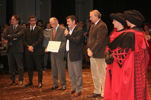 Al Teatro Alfieri si elegge la Damigella del Palio 2015