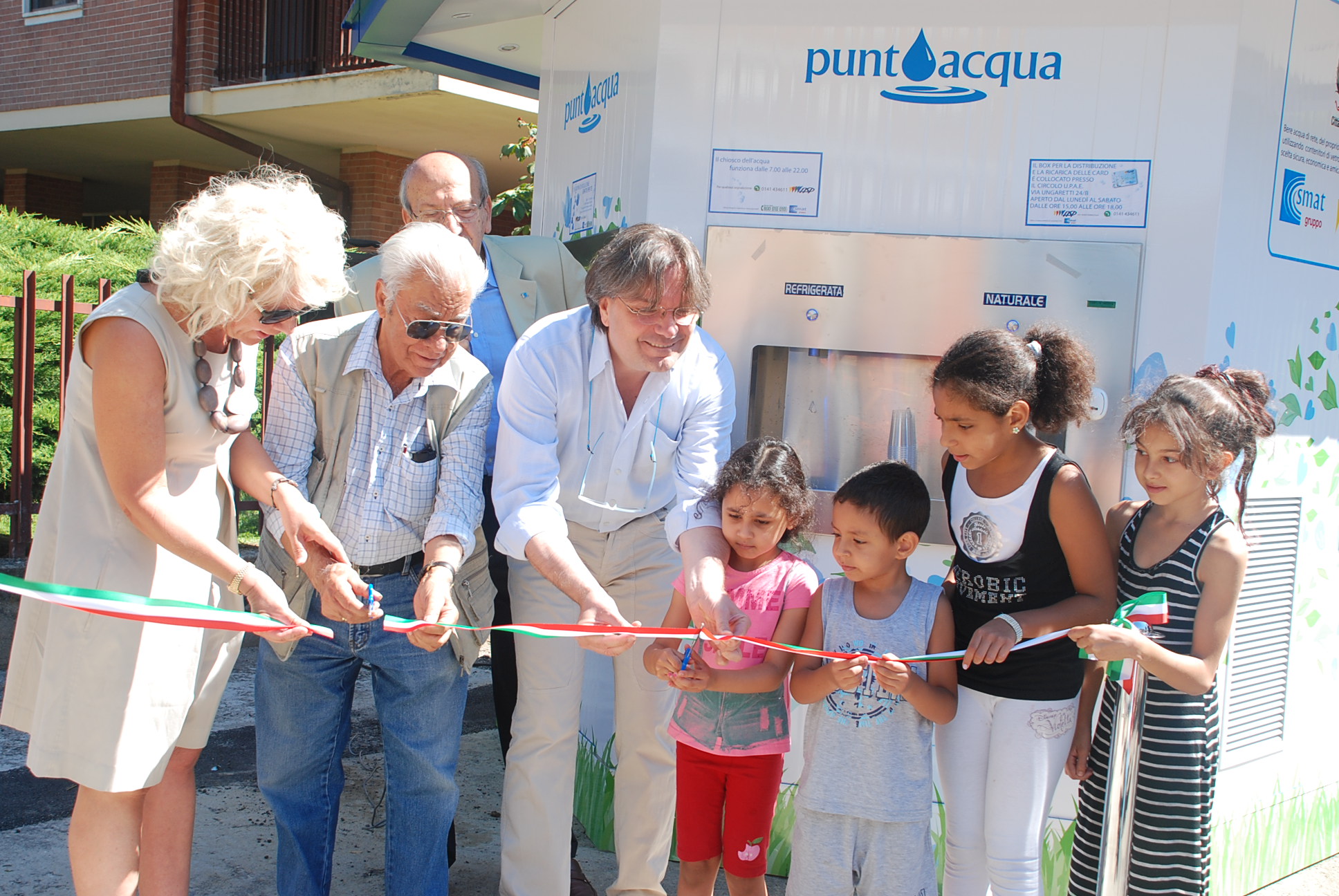 Inaugurata la casetta di via Monti per acqua di qualità