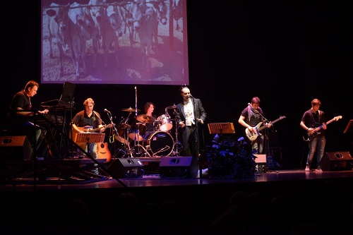 Teatro Alfieri gremito per lo spettacolo di Iviglia: la fotogallery