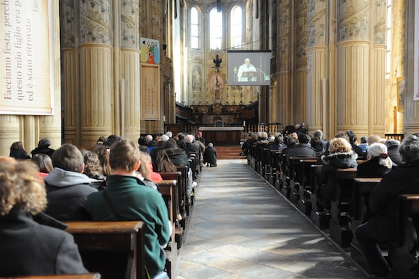 Prima messa di papa Francesco. Ad Asti Cattedrale gremita