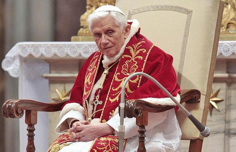 “Astigiani, rientrate a casa per accogliere papa Francesco”
